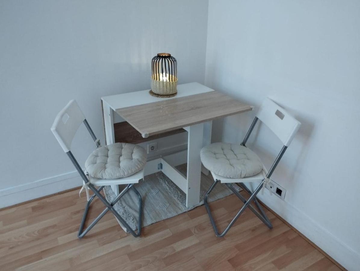 Parisian Vibes A Clichy Apartamento Exterior foto